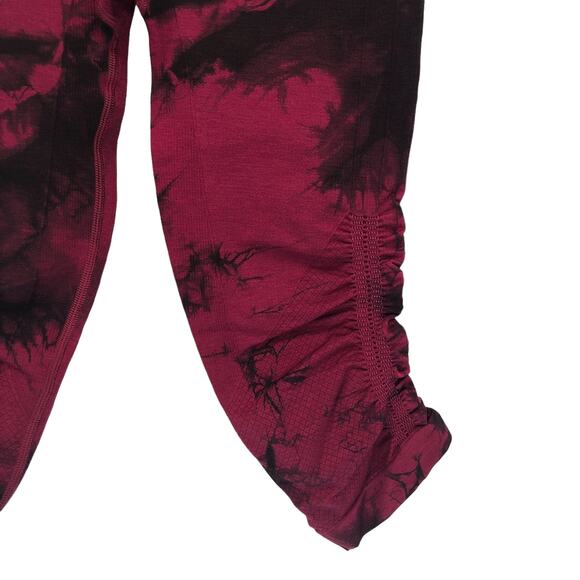 Lululemon In The Flow Crop II Leggings Size 4 Tie Dye Wine Berry Bordeaux Drama - Picture 3 of 5